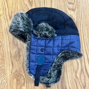 Navy blue fur snow hat